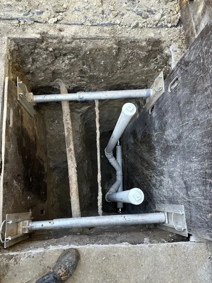 Experienced plumber completing Gas Line Repair work in Austin